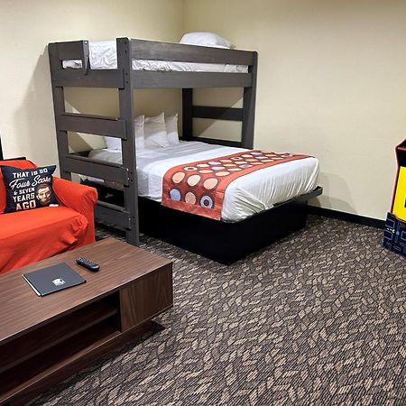 Super 8 By Wyndham Gettysburg Hotel Bagian luar foto