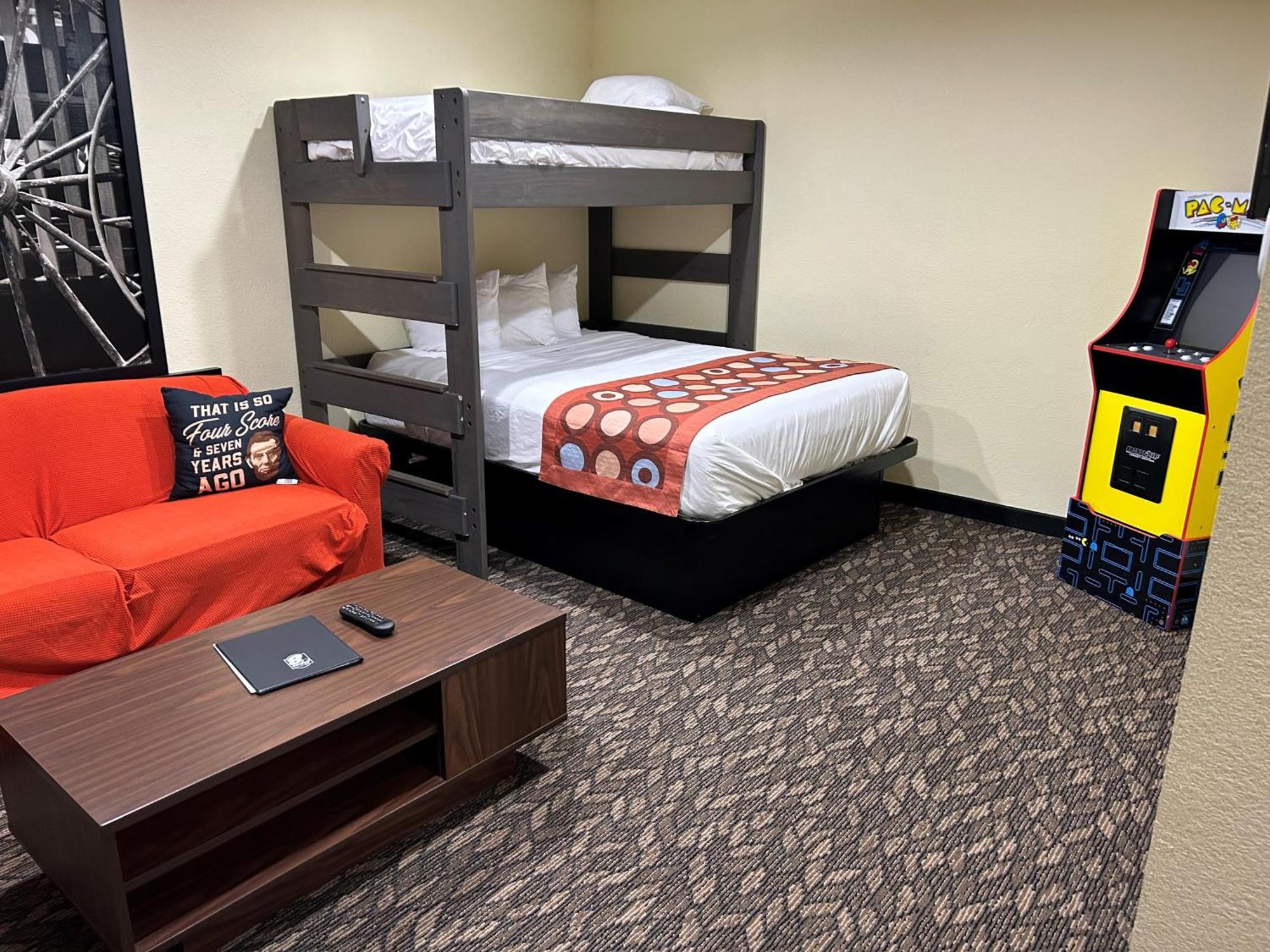 Super 8 By Wyndham Gettysburg Hotel Bagian luar foto